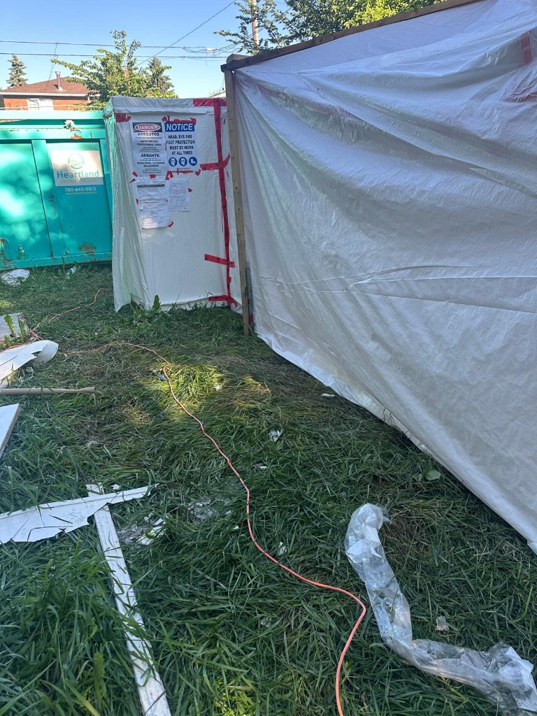 Zone confinement désamiantage — GBS Ltd Edmonton